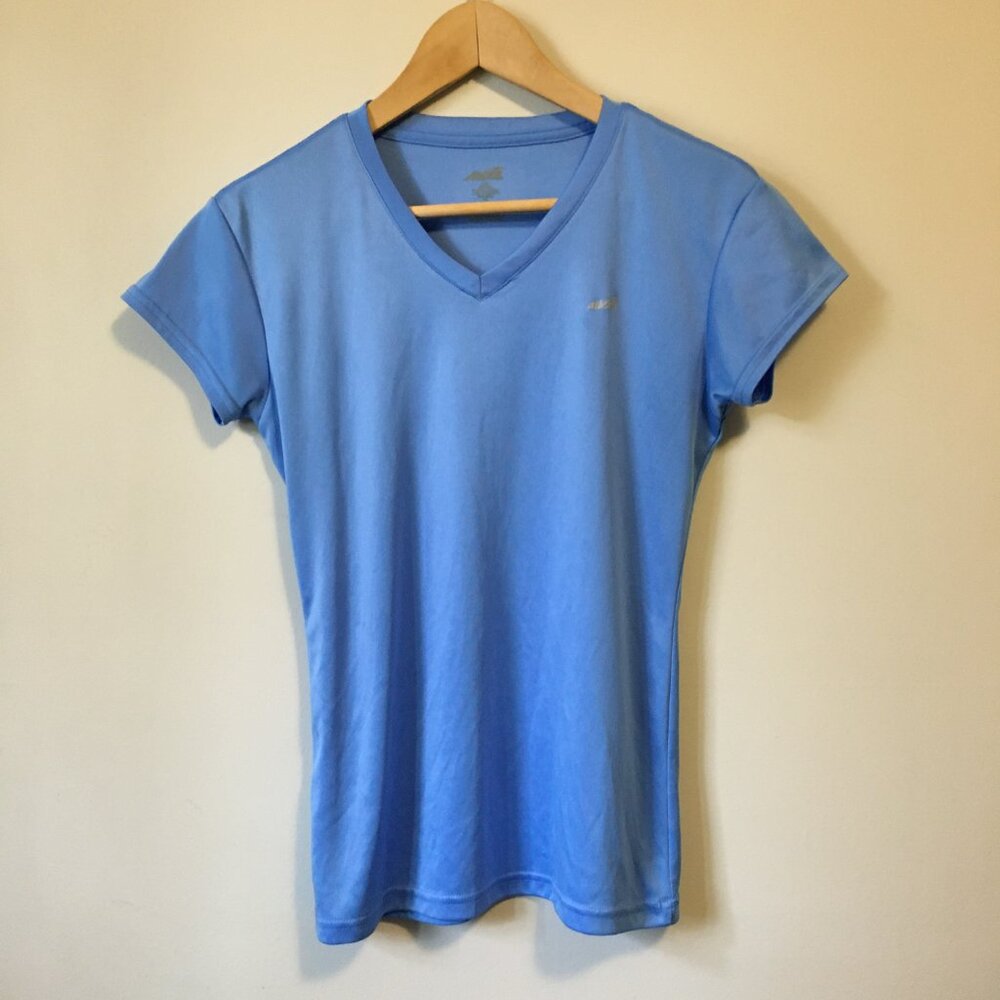Retro Avia Slinky Sky Blue V-Neck Workout Tee Medium Sealish Blue